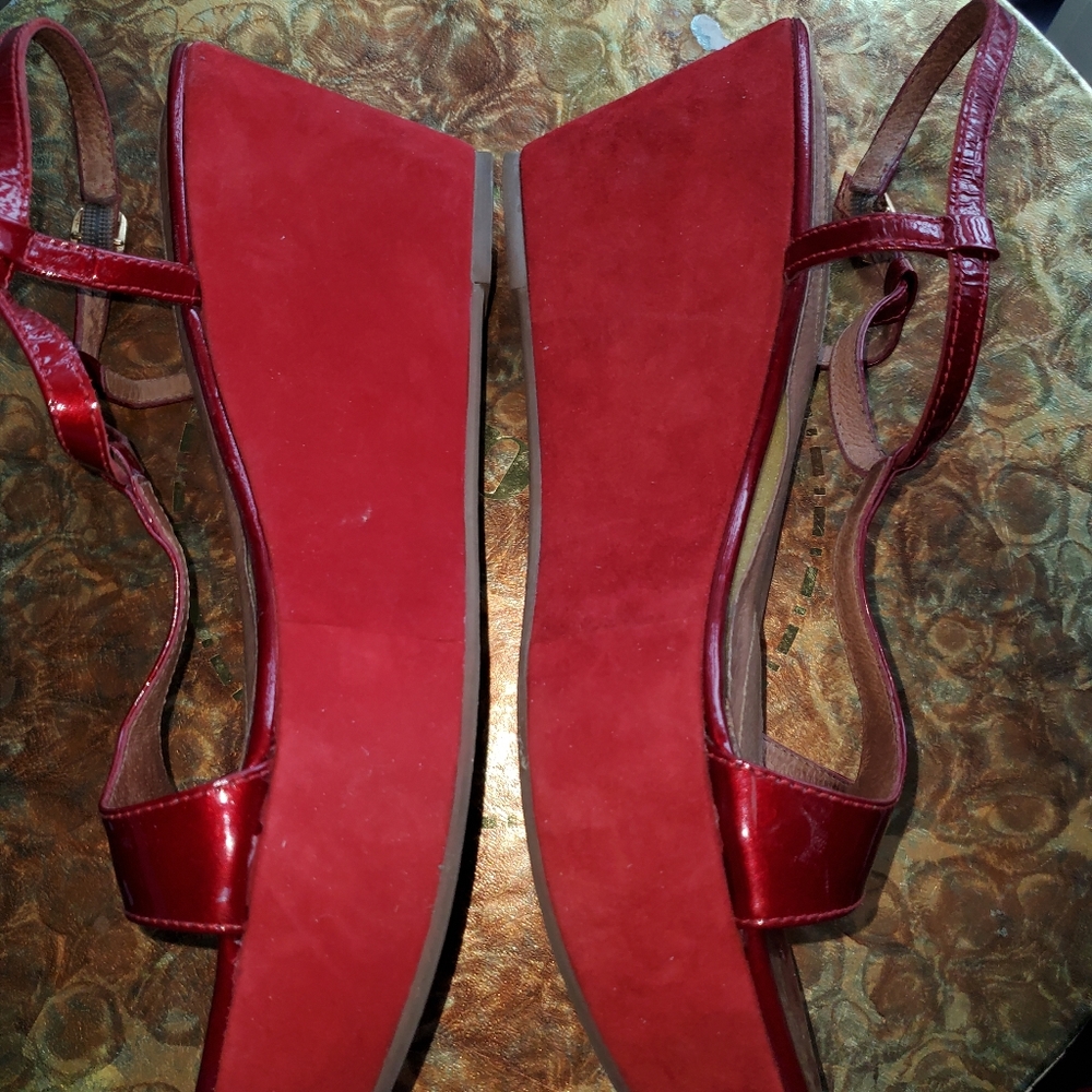 Shoes - Picture 2 of 3